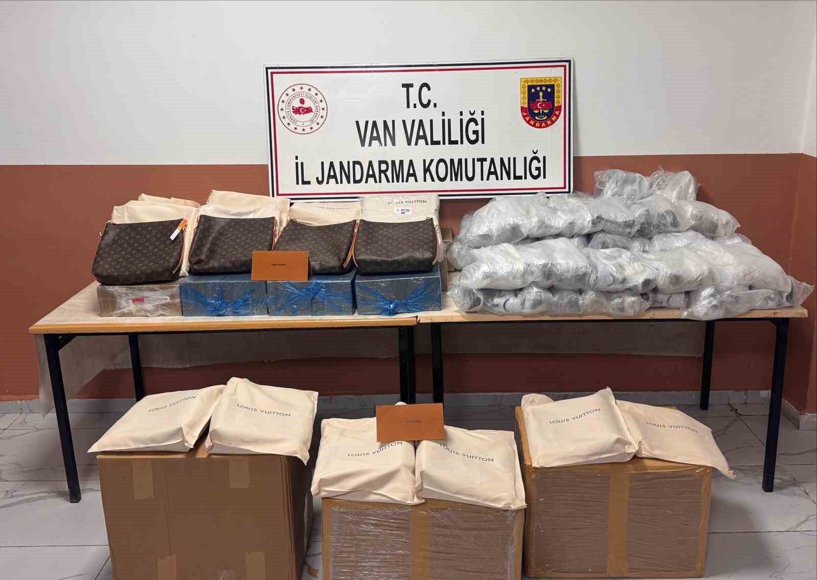 Başkale’de 3 milyon 460 bin TL değerinde kaçak eşya ele geçirildi SUAT BARAN – VAN