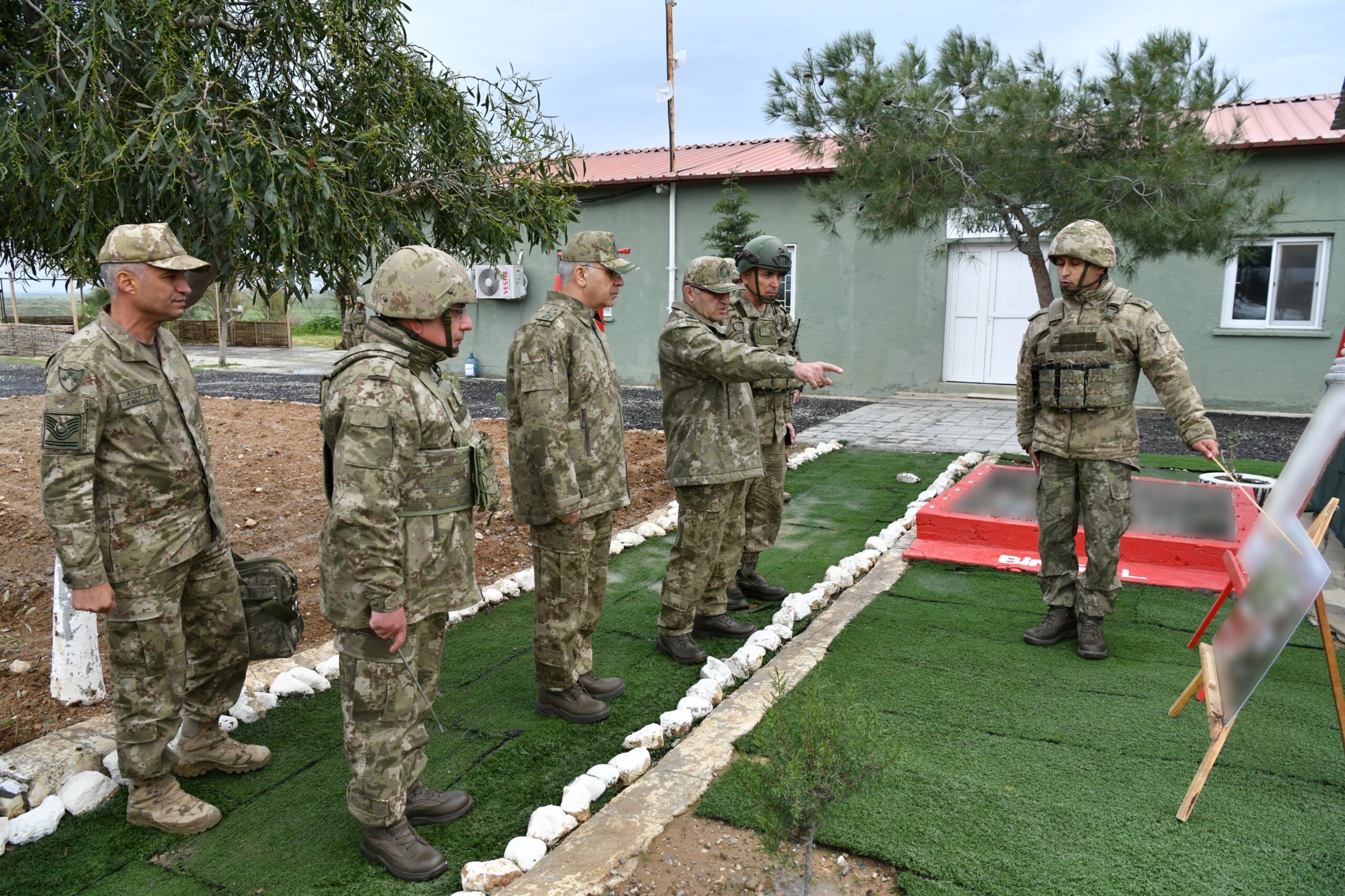 Kara Kuvvetleri Komutanı Orgeneral Metin Tokel’den KKTC’ye Kritik Ziyaret