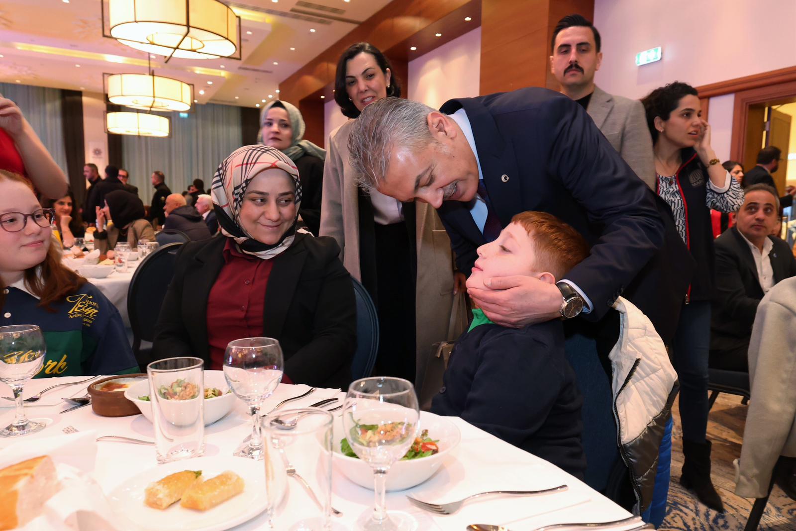 Mardin’de “Sevgi İftarı”: Vali Akkoyun Yetim Çocuklar ve Aileleriyle Buluştu