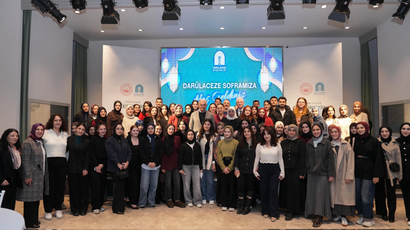 Darülaceze’de Anlamlı İftar: Binali Yıldırım ve Eşi Ev Sahipliği Yaptı