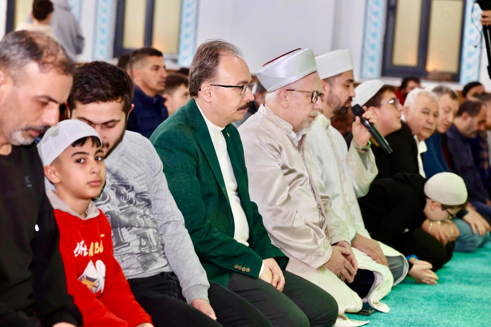 Siirt Valisi Dr. Kemal Kızılkaya, Kadir Gecesi’nde Mevlid Programına Katıldı