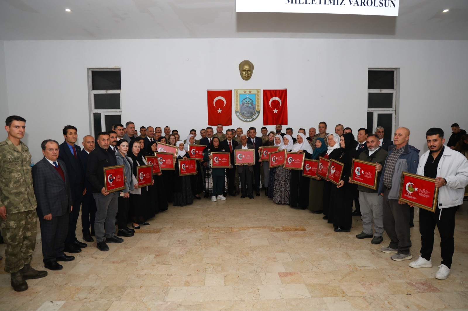 Şırnak Valisi Birol Ekici Şehit Aileleri ve Gazilerle Aynı Sofrada Buluştu