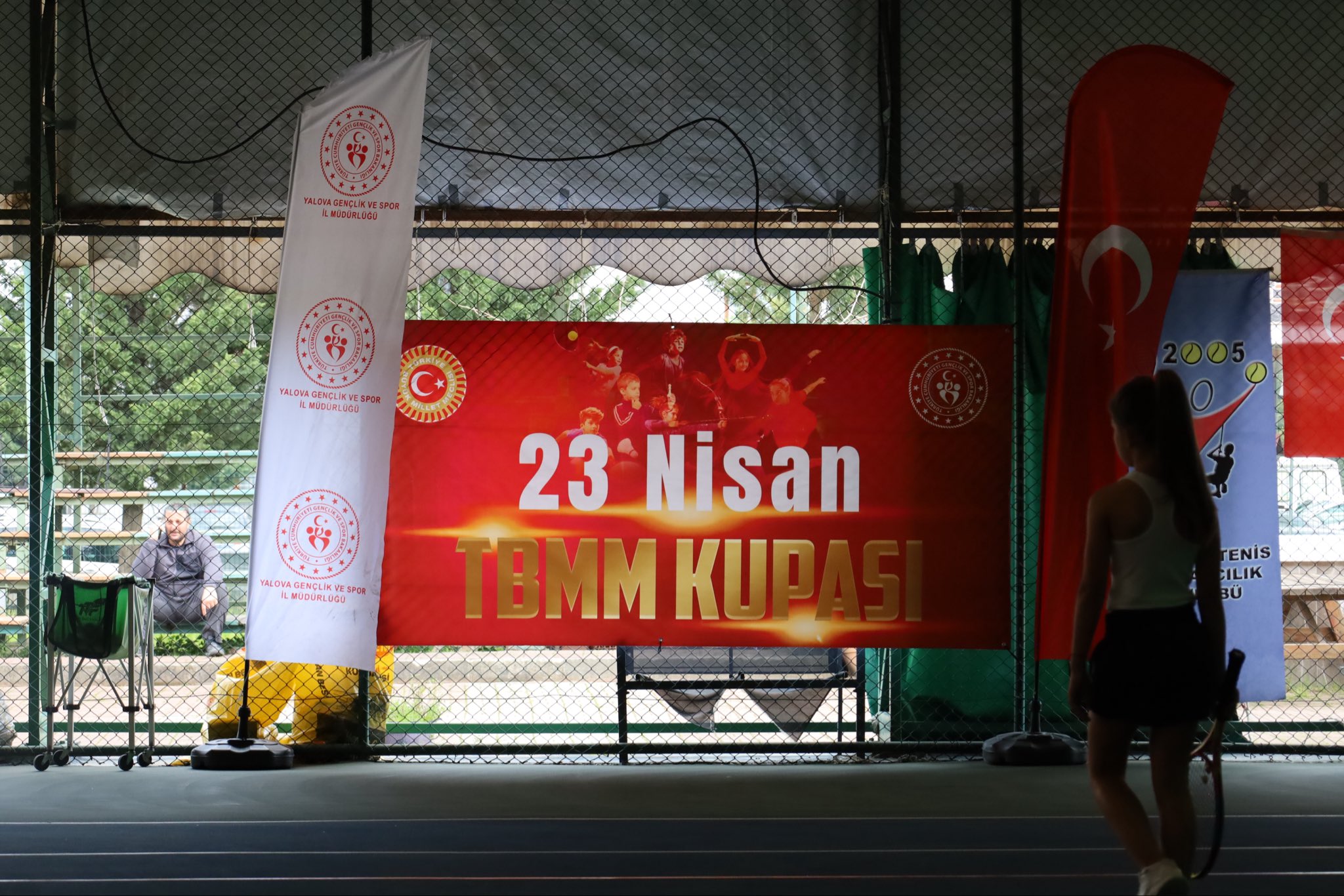 23 Nisan Coşkusu Yalova’da Tenis Kortlarına Taşındı