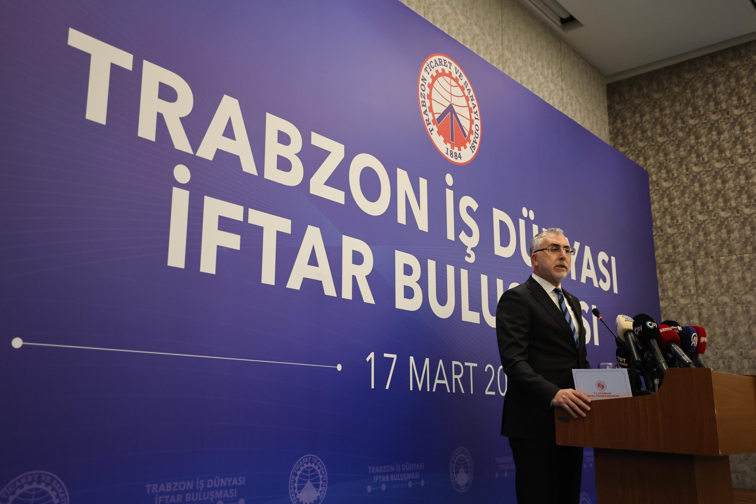 Bakan Işıkhan Trabzon’da Önemli Ziyaretler Gerçekleştirdi