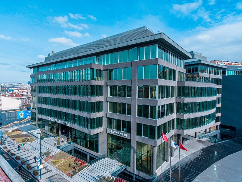 Üsküdar Belediyesi’ndeki Rüşvet Soruşturmasında Yeni Gözaltılar: Şüpheli Sayısı 22’ye Yükseldi