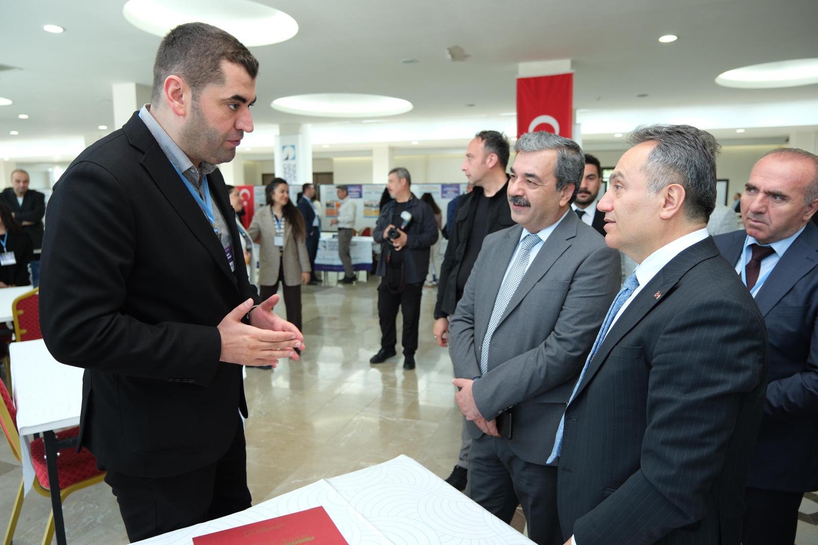 Servet ARSLAN/AĞRI-TEKHA Ağrı İbrahim Çeçen