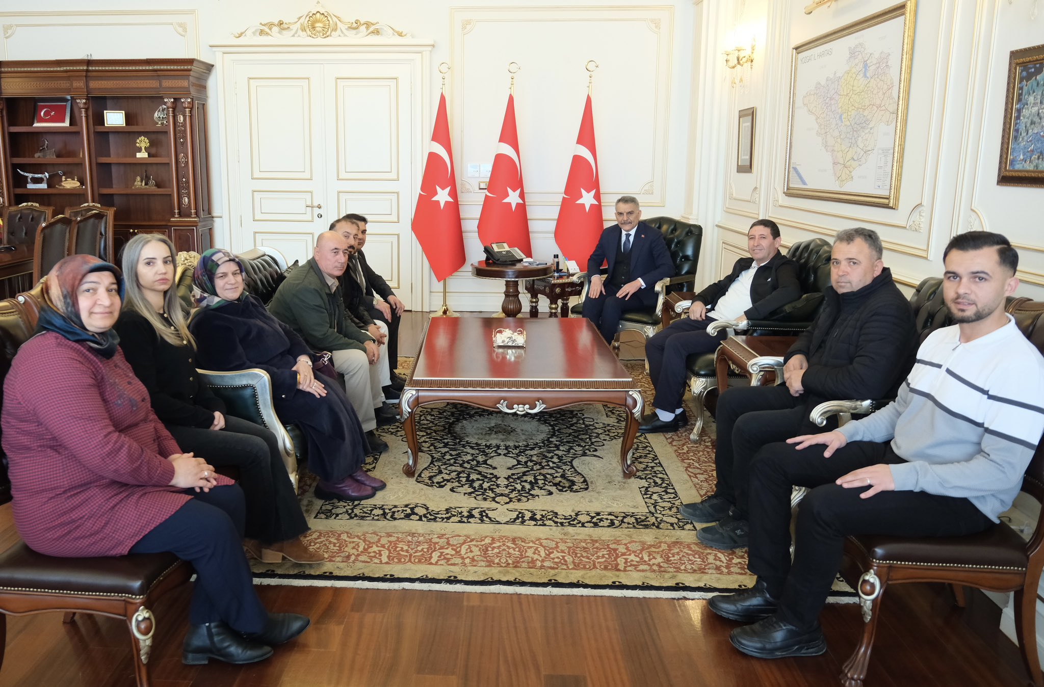 Yozgat Şehit Aileleri ve Gaziler Derneği’nden Vali Özkan’a Anlamlı Ziyaret