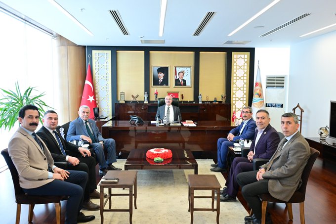 Denizli Valisi Ömer Faruk Coşkun’a Makamında Ziyaret Trafiği