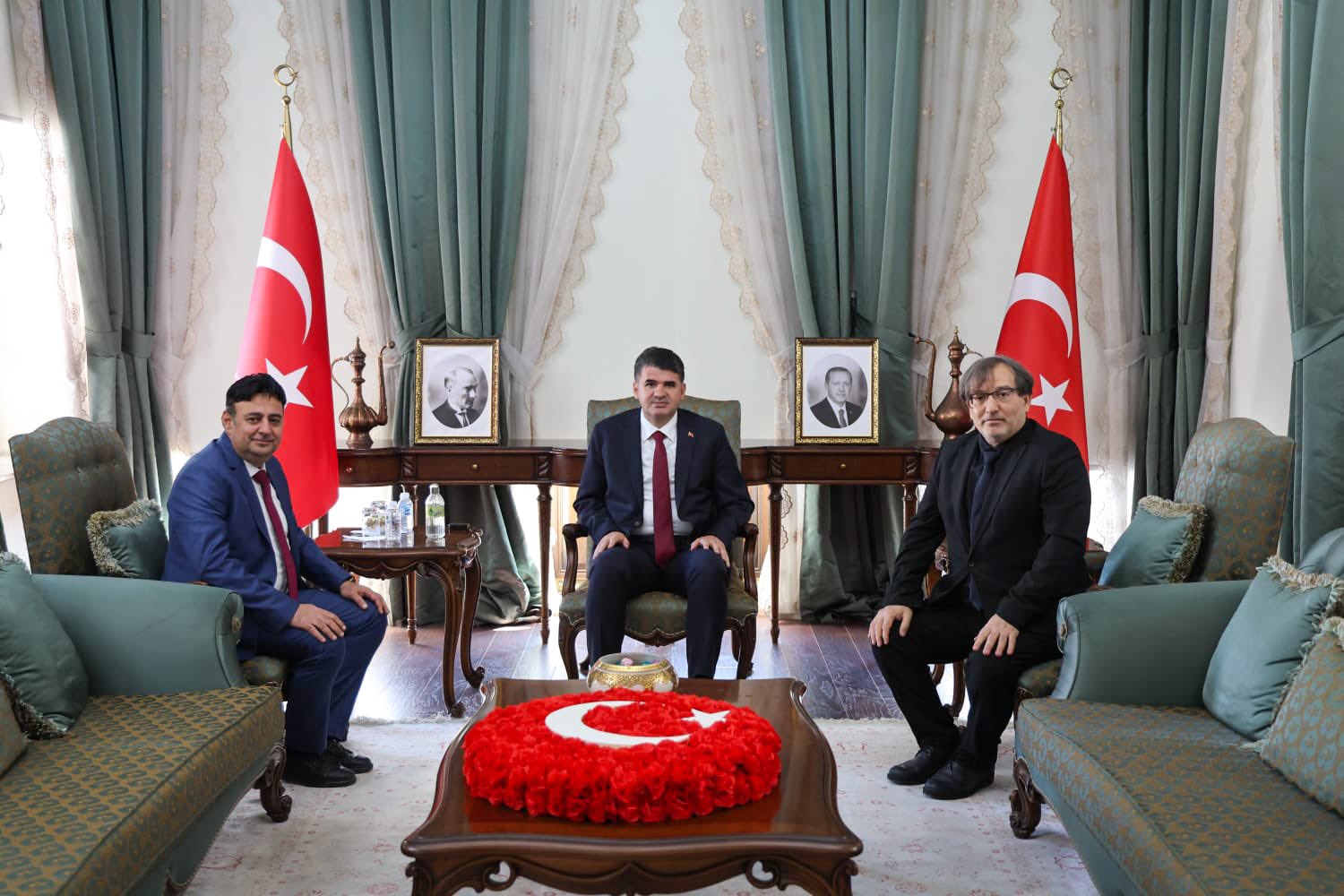 Vali Ömer Kalaylı, Sağlık-Sen Heyetini Makamında Kabul Etti