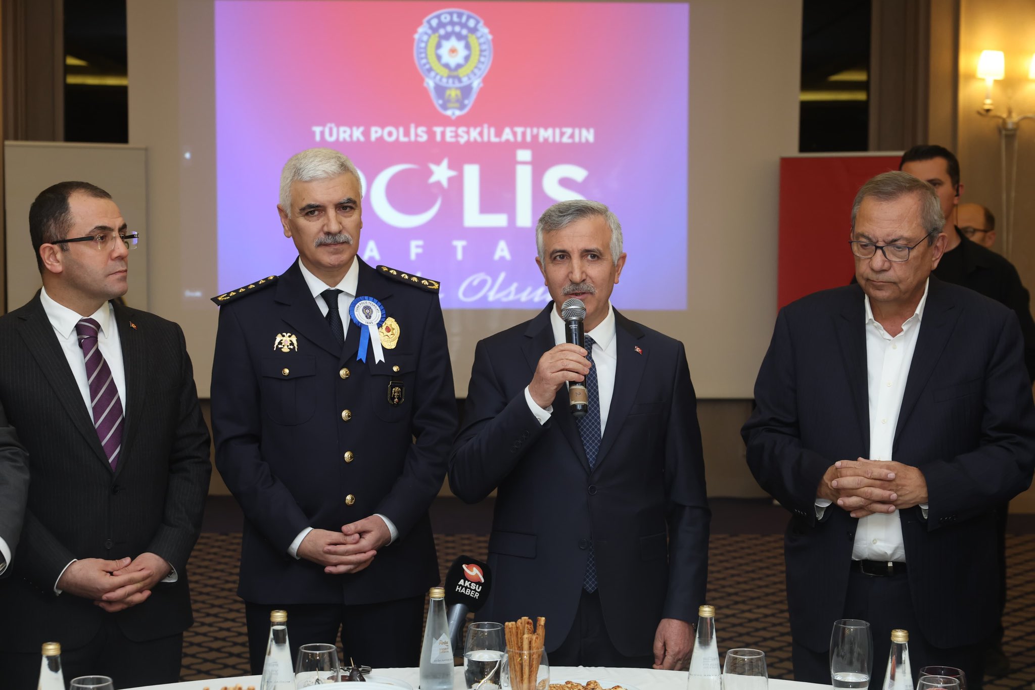 Vali Ünlüer, Polis Haftası Resepsiyonuna Katıldı