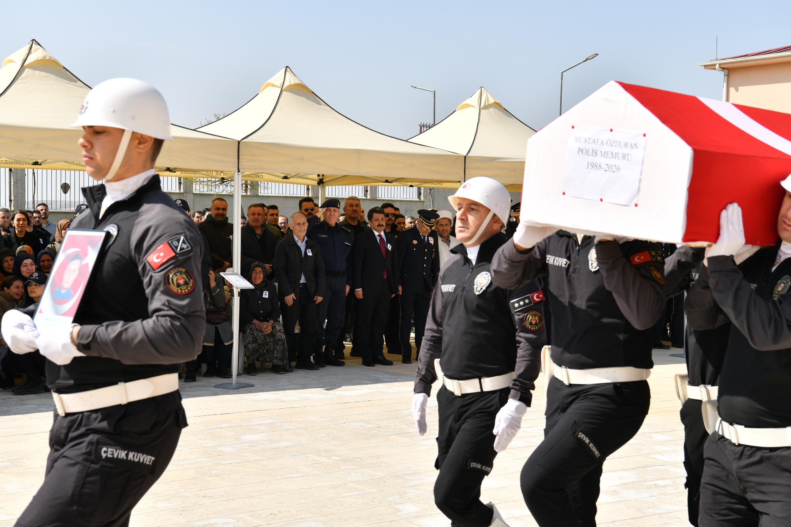 KIRŞEHİR / TEKHA Kırşehir Valisi