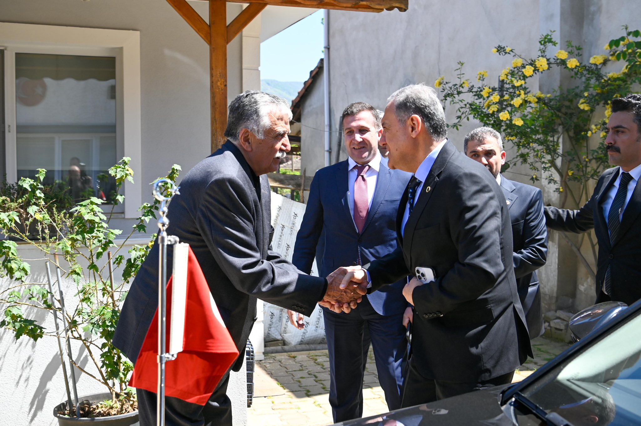 Vali Ahmet Hamdi Usta Şehit