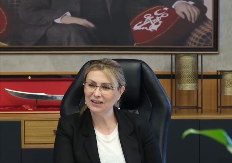 Altınova Belediye Başkanı Yasemin