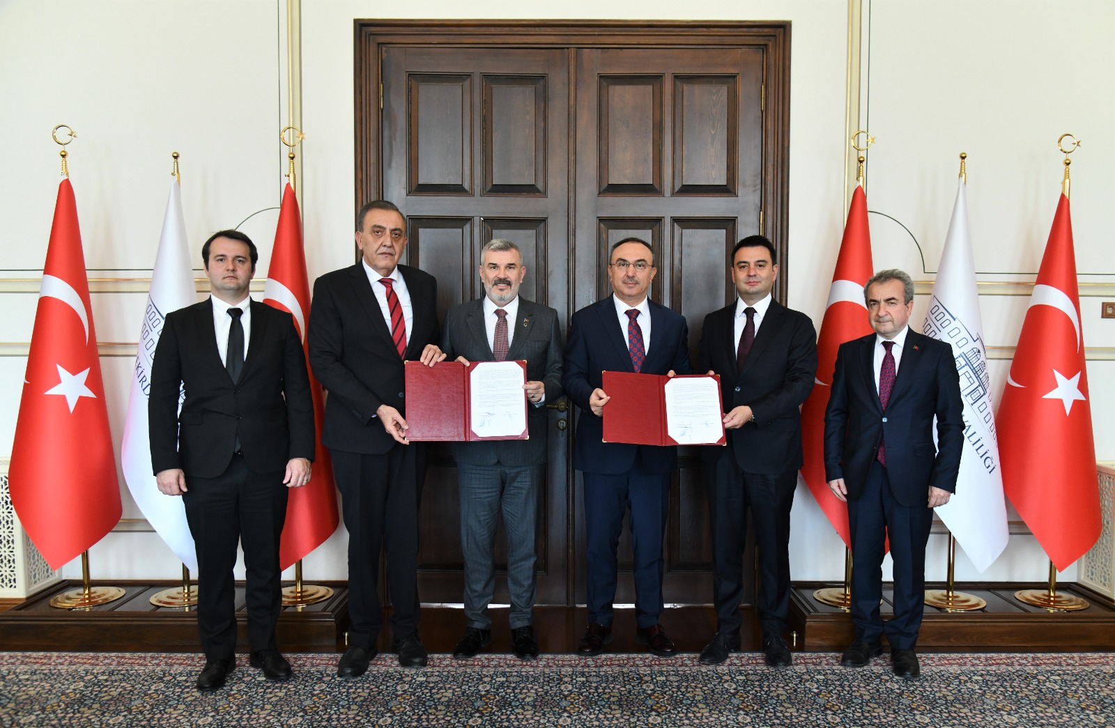 Velimeşe OSB ile Trakya Model Fabrika Arasında Kiralama Protokolü İmzalandı