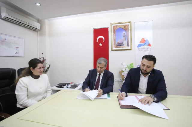 Servet ARSLAN/AĞRI-TEKHA &nbsp; Ağrı İbrahim Çeçen