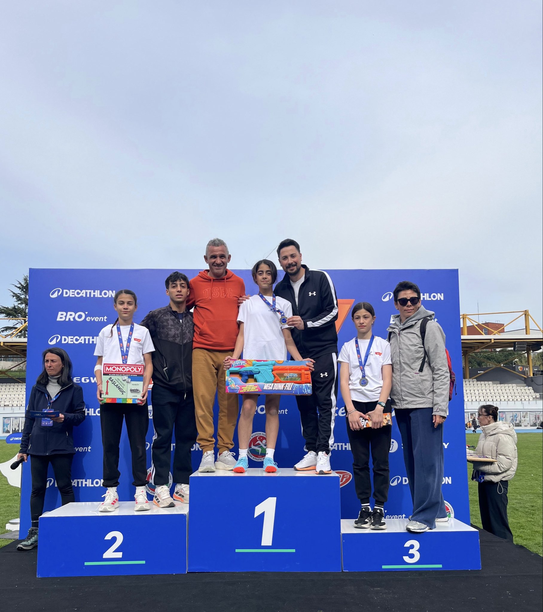 Yalovalı Sporcular İstanbul’da Pistin Tozunu Attırdı