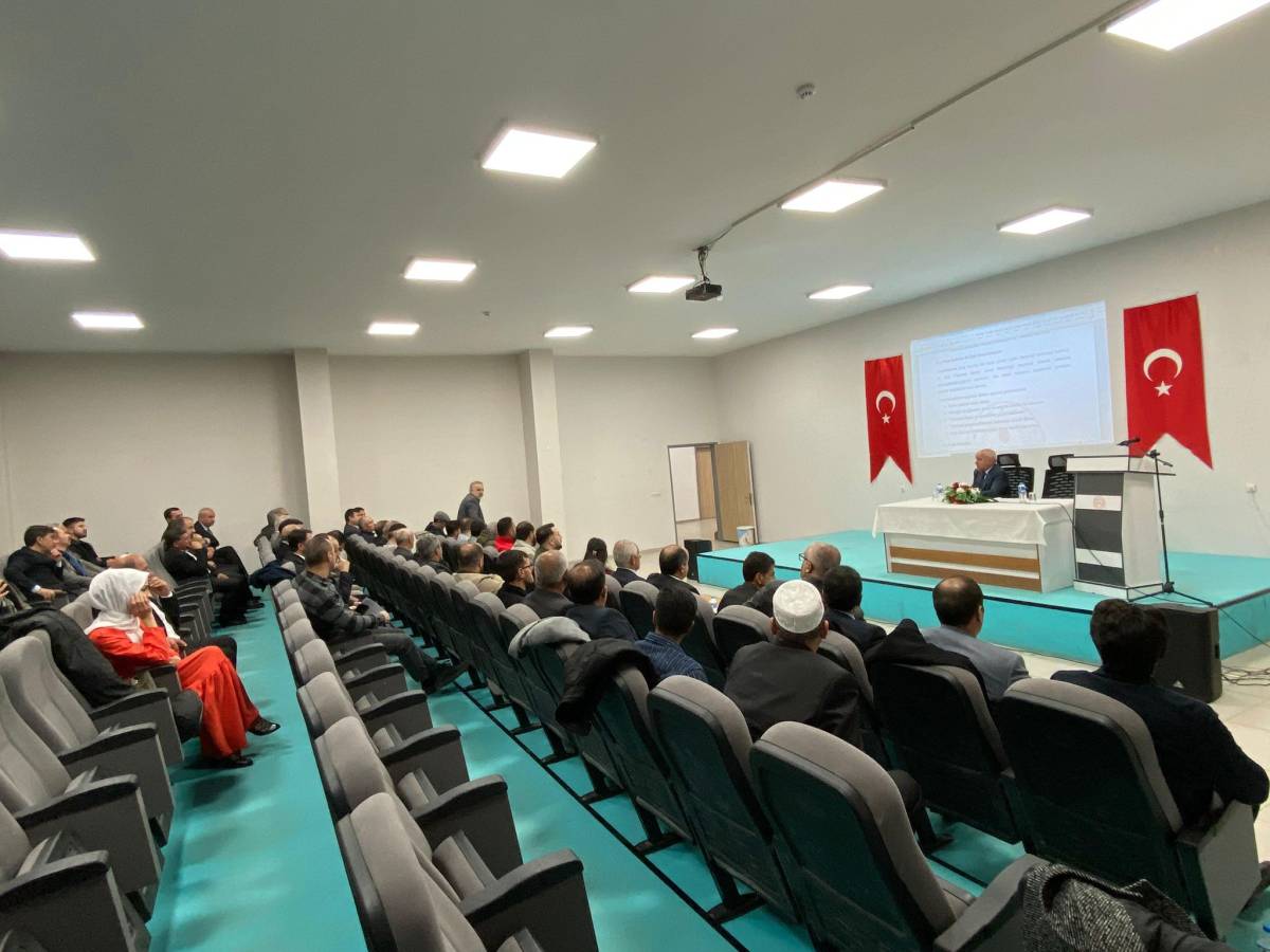 Ağrı’da dernekler için proje hazırlama süreci ele alındı