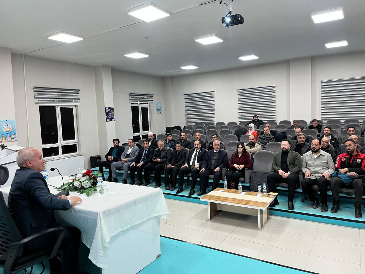 Ağrı’da dernekler için proje hazırlama süreci ele alındı