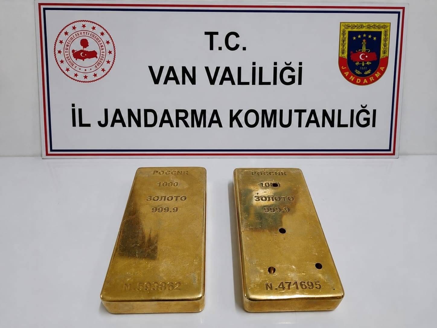 Suat BARAN VAN / TEKHA