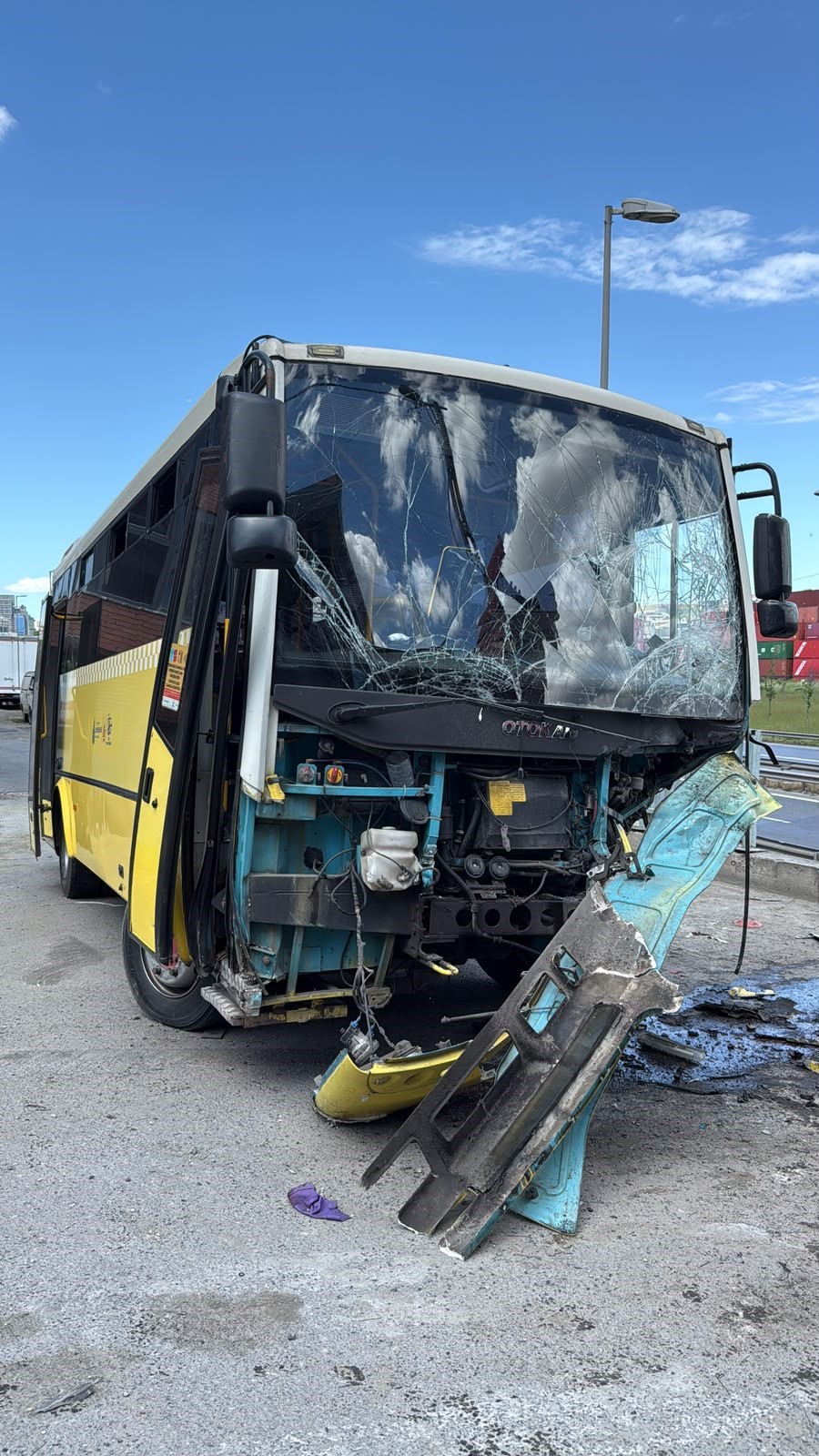 İstanbul’un Beylikdüzü ilçesinde freni boşalan