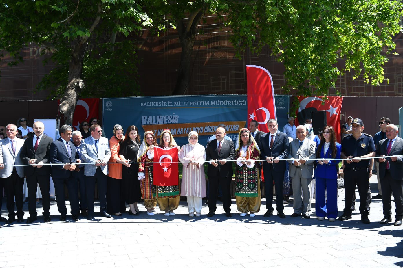 BALIKESİR / TEKHA Balıkesir Valisi