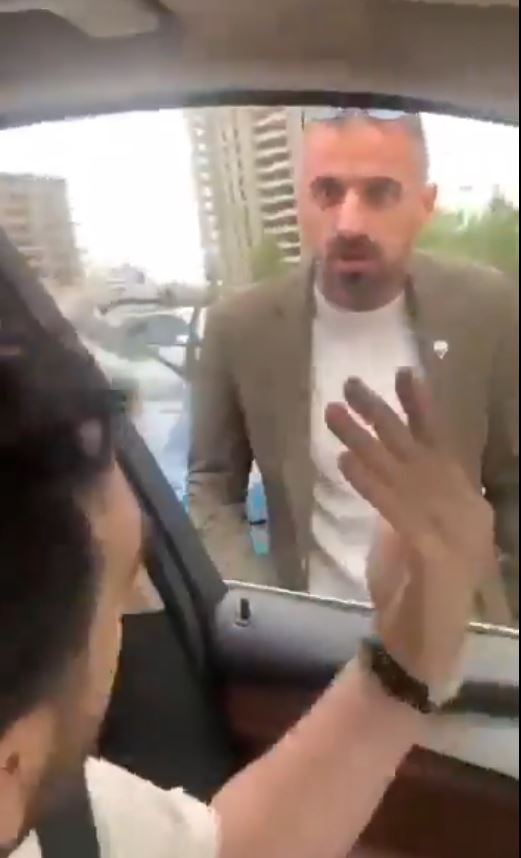 Türk Halk Müziği Sanatçısı İsmail Altunsaray Trafikte Saldırıya Uğradı