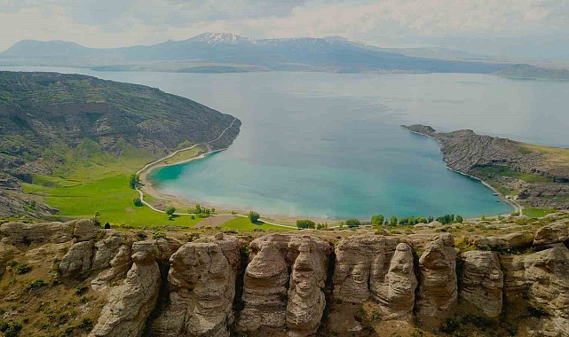Bitlis’in Tatvan ilçesine bağlı İncekaya