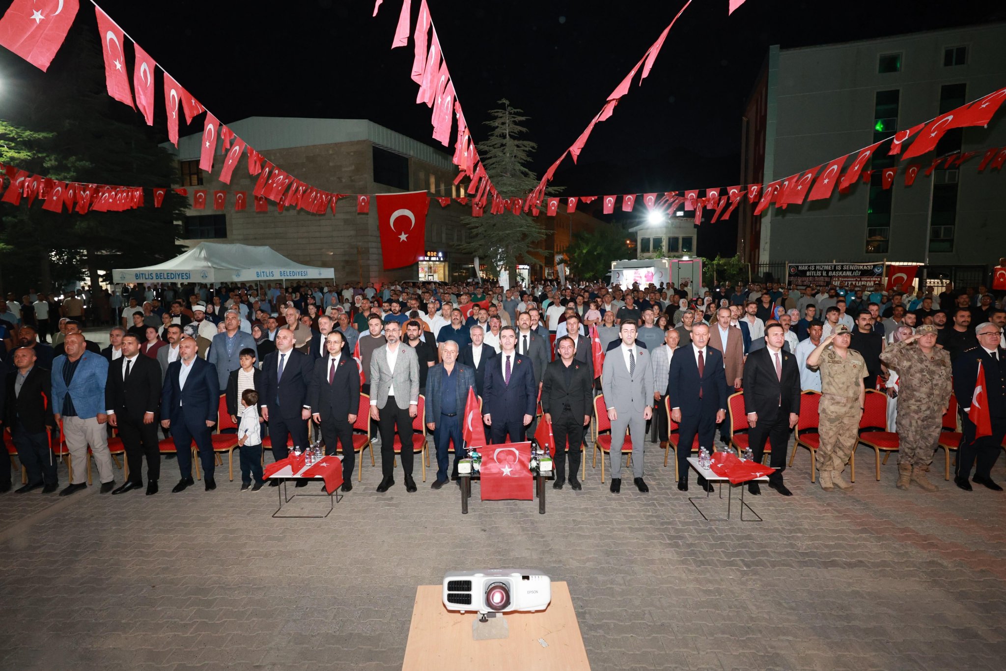 Bitlis’te 15 Temmuz Demokrasi Nöbeti Ve Anma Programı Düzenlendi