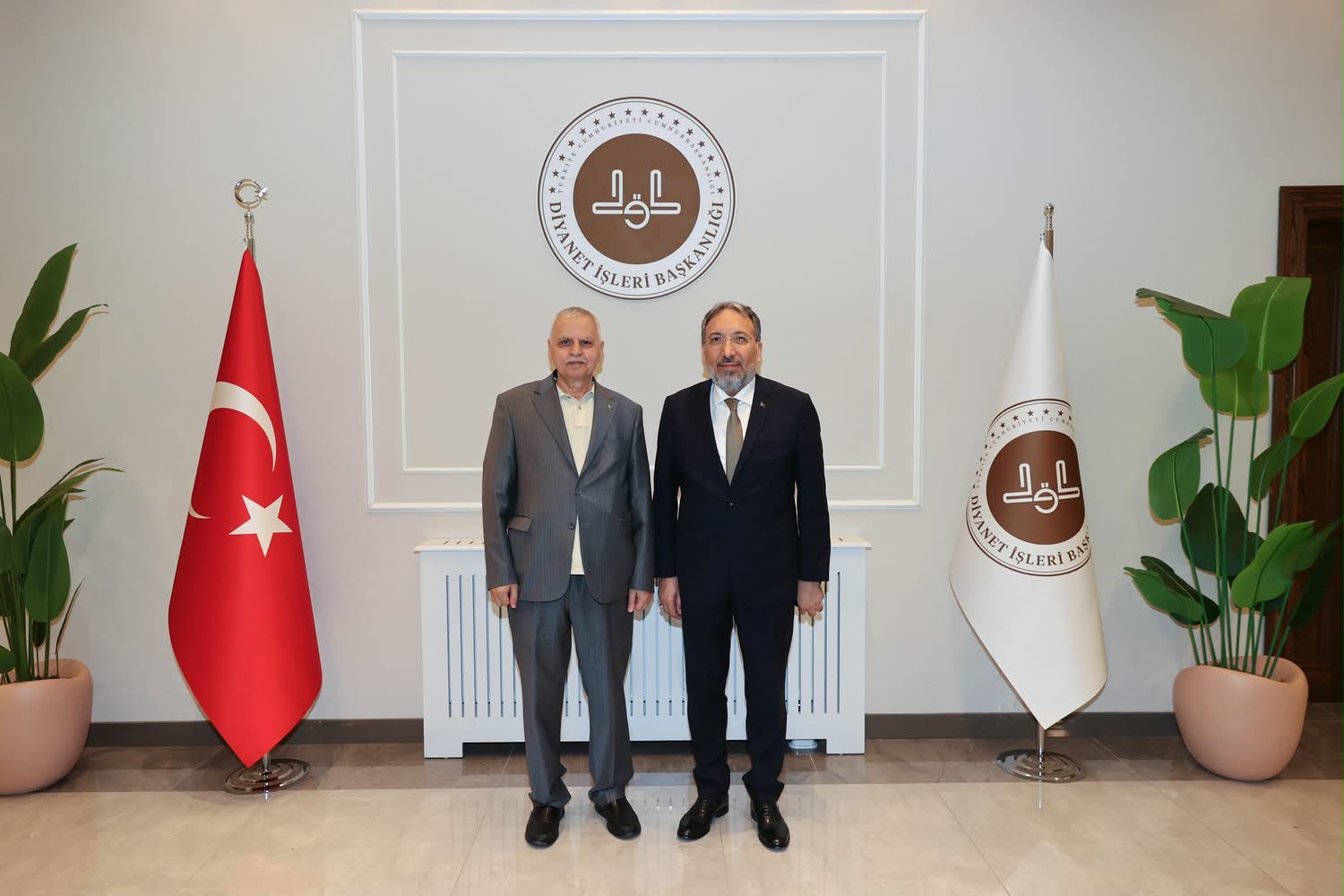 Osmanlı Araştırmaları Vakfı Başkanı Prof. Dr. Ahmet Akgündüz’den Diyanet İşleri Başkanı Prof. Dr. Safi Arpaguş’a Ziyaret