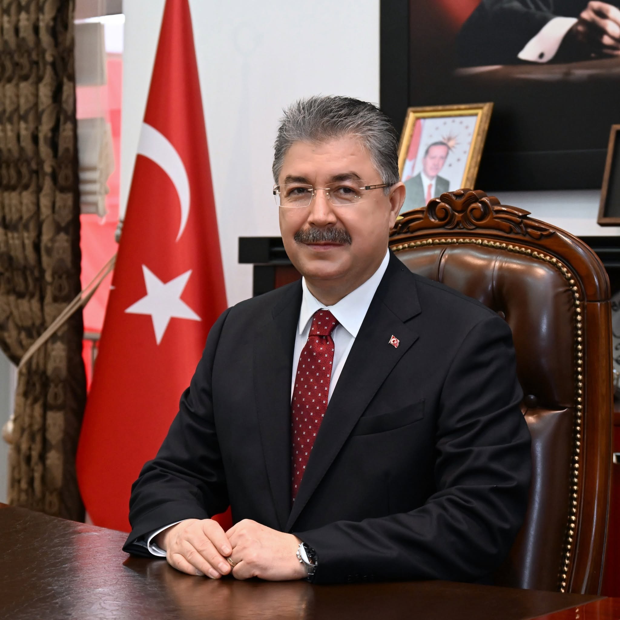 ESKİŞEHİR / TEKHA Eskişehir Valisi