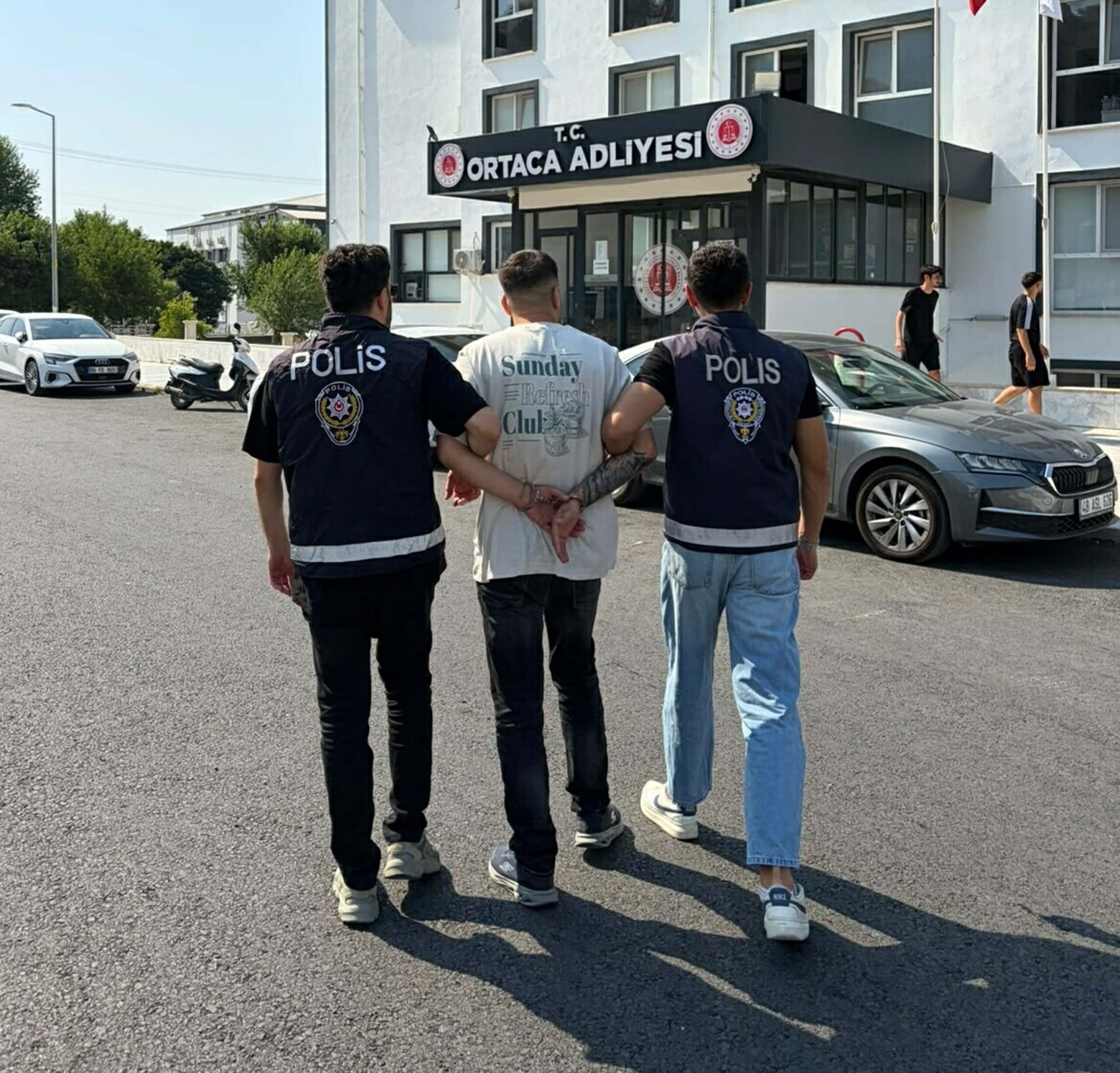Muğla Dalaman Havalimanı’nda polis ekipleri