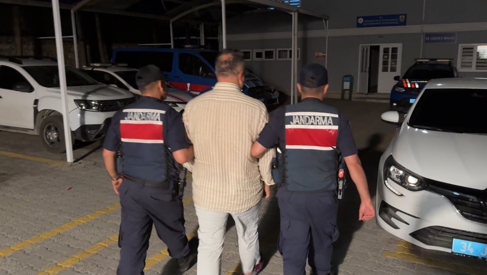 Gazeteci Cem Küçük Tutuklandı