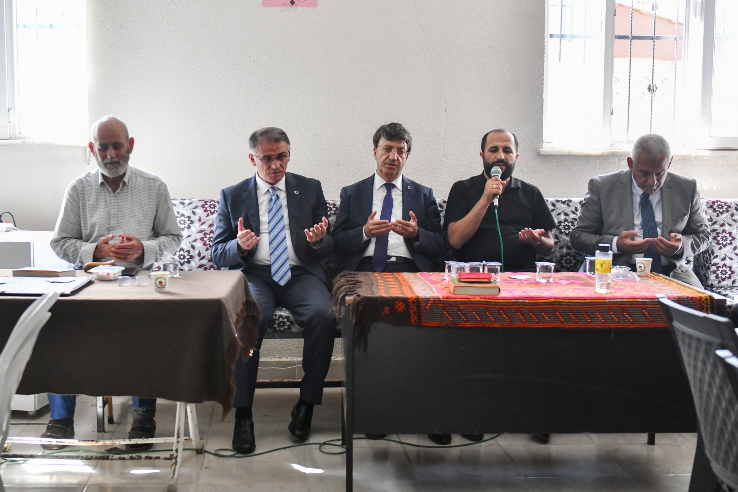 Van Valisi Ozan Balcı’dan Acılı Ailelere Taziye Ziyaretleri