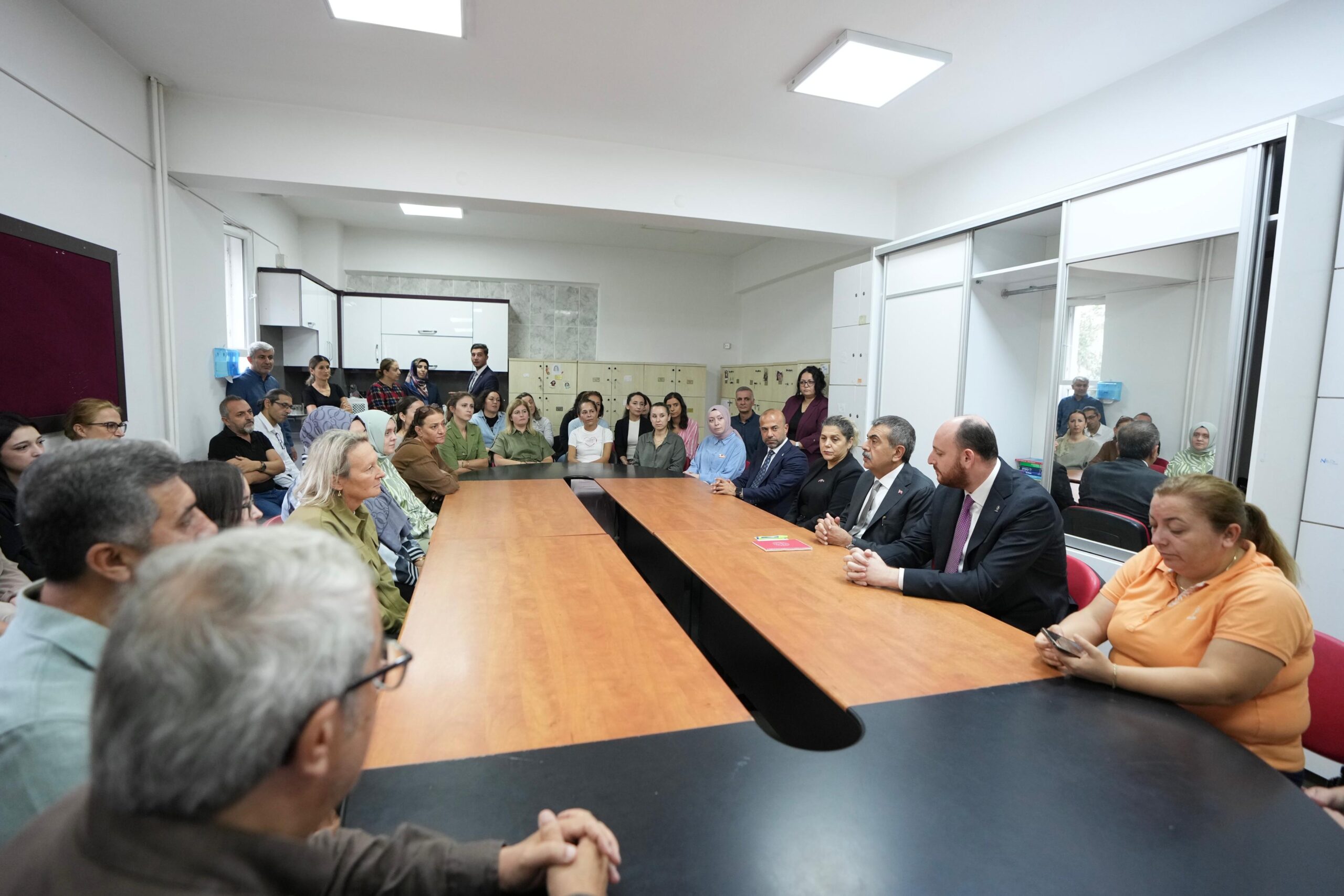 Bakan Tekin’den Yalova’da Anlamlı Okul Ziyareti