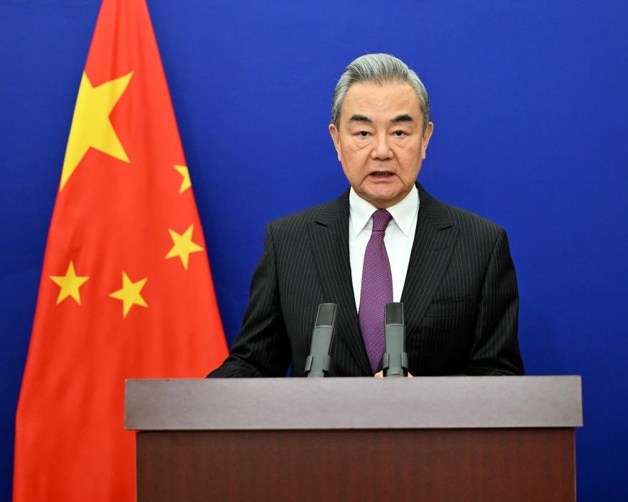 Çin Dışişleri Bakanı Wang Yi: Şi Cinping’in ABD Ziyareti İlişkilerde Yeni Bir Sayfa Açtı