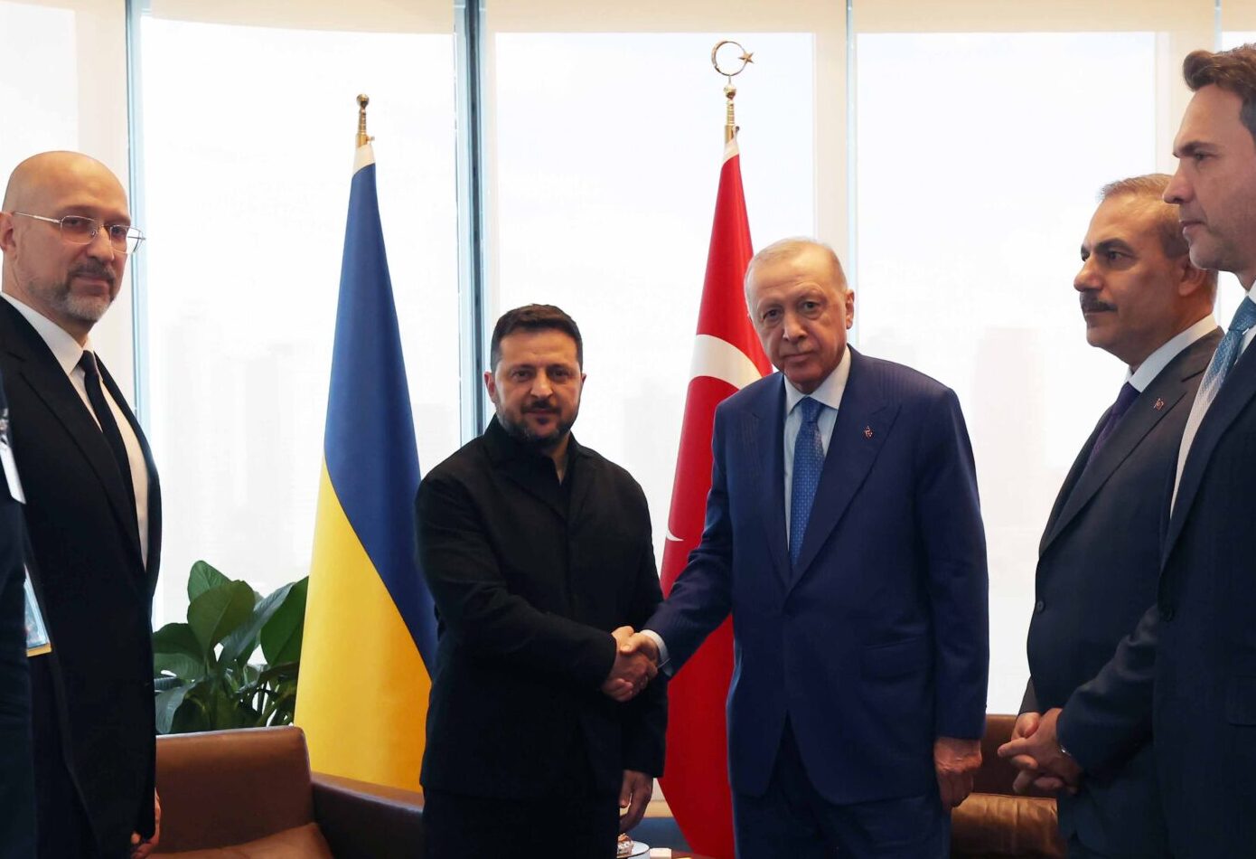 Zelenskiy’den Türkiye’de Üçlü Liderler Zirvesine Destek