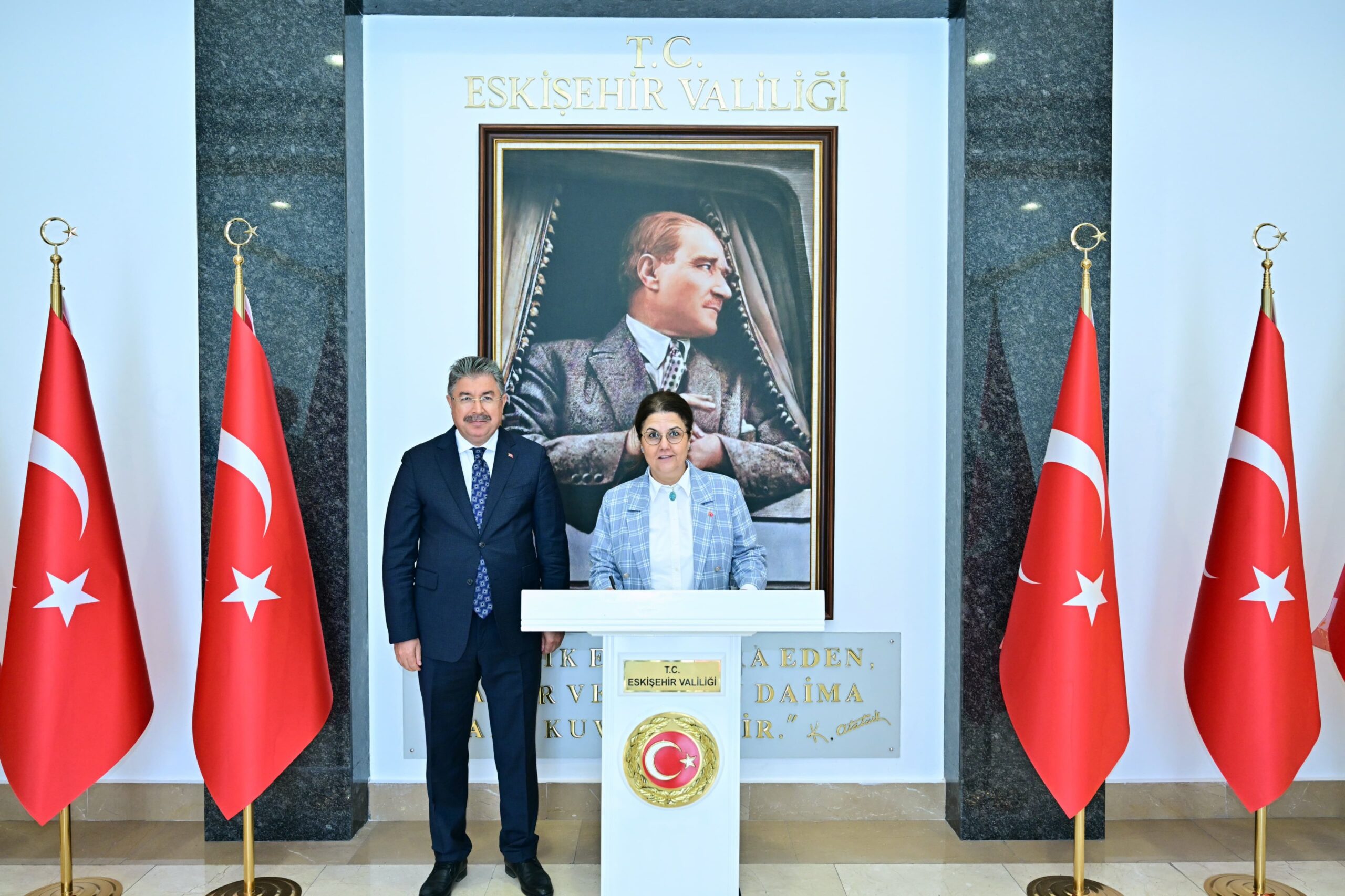 Derya Yanık’tan Eskişehir Valisi Erdinç Yılmaz’a Ziyaret