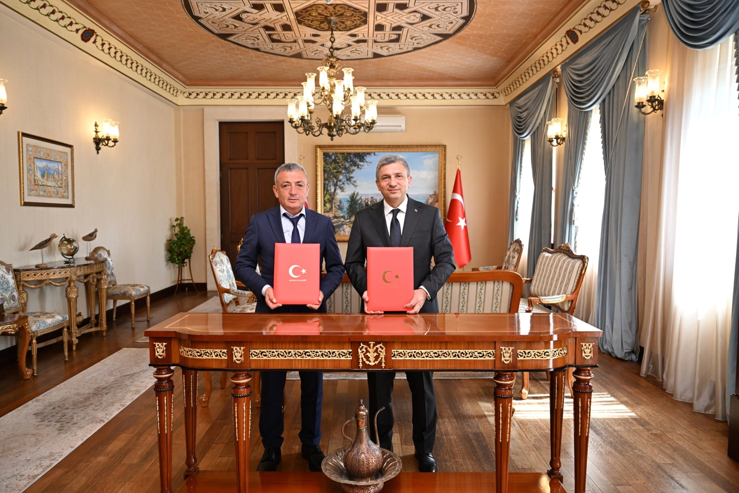 ANTALYA / TEKHA Antalya Valisi