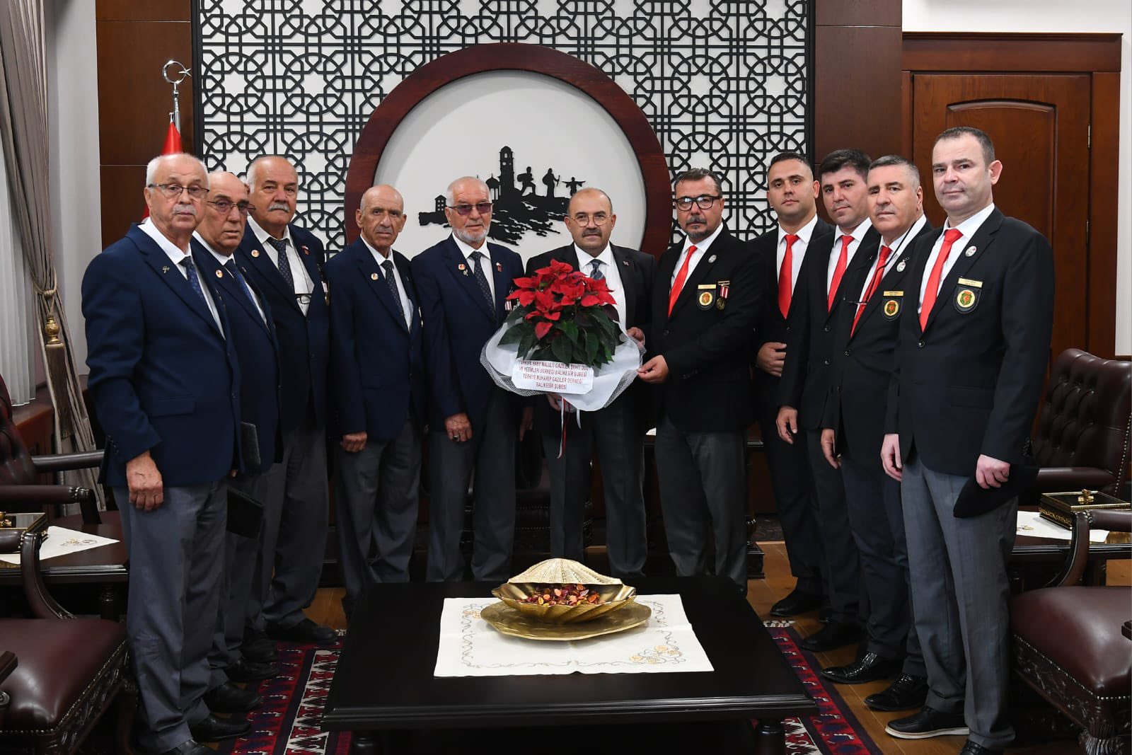 BALIKESİR / TEKHA Balıkesir Valisi