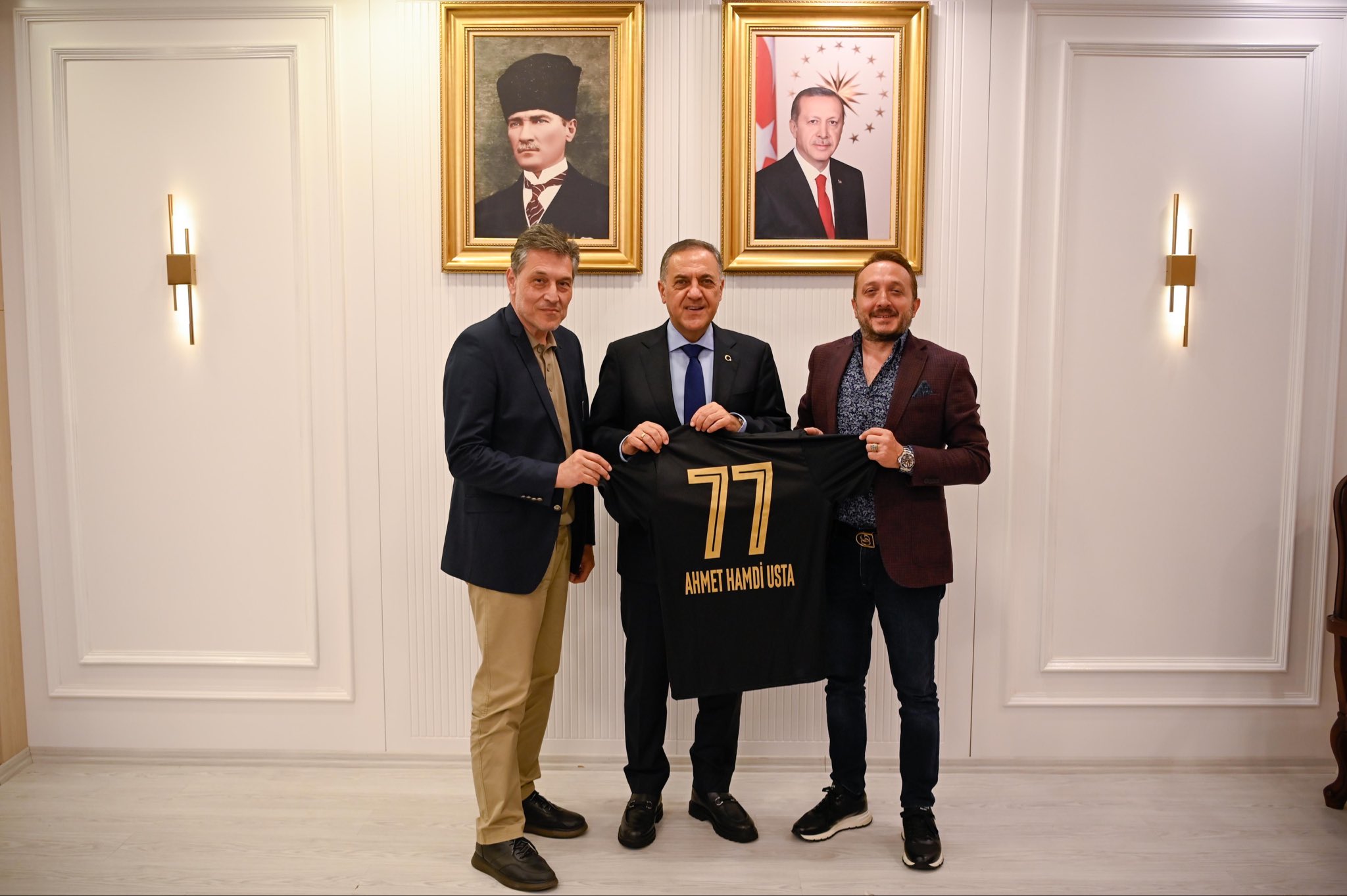 YALOVA / TEKHA Yalova Valisi