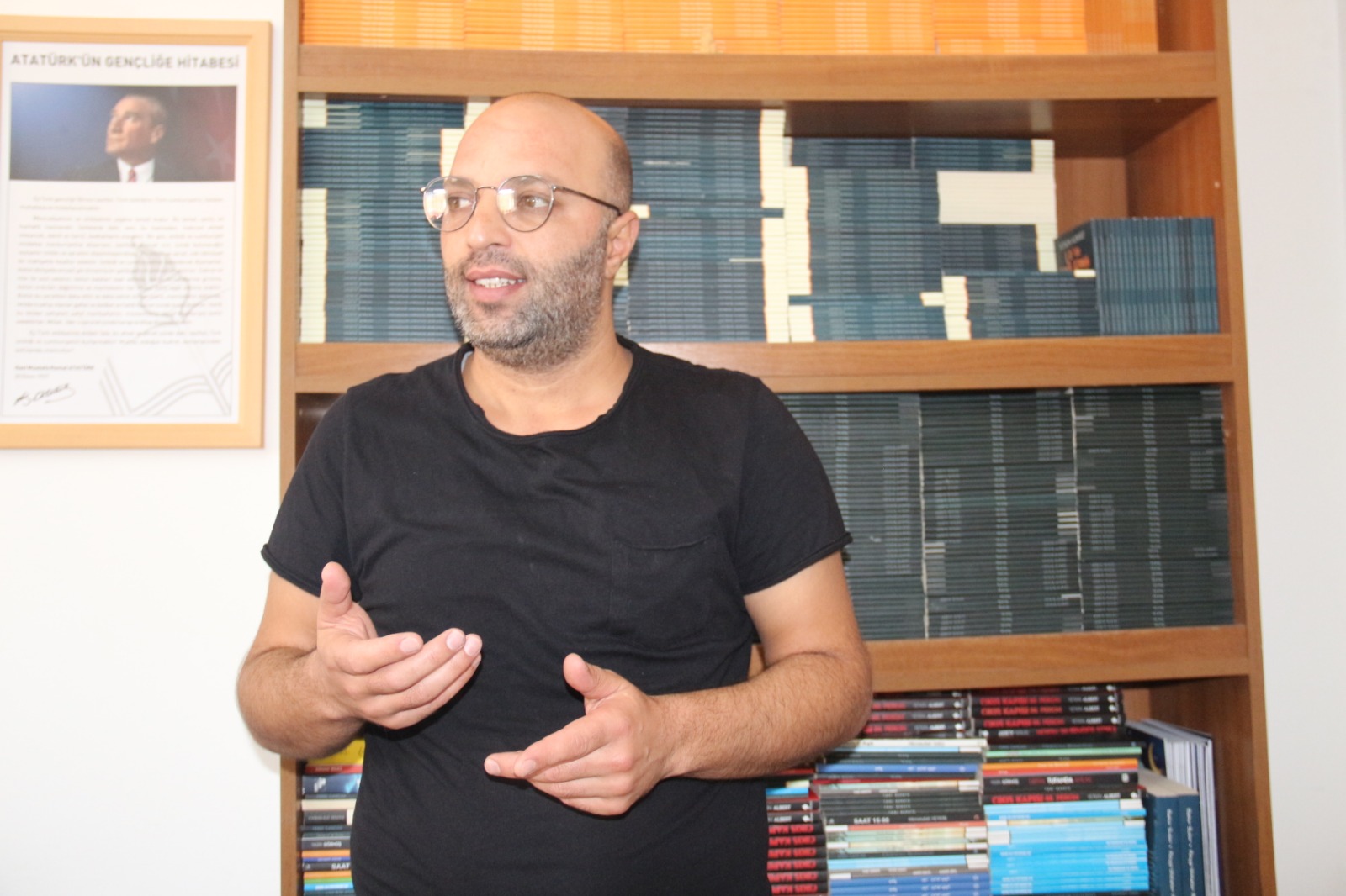 &nbsp; Vanlı Yazar ve Oridvian