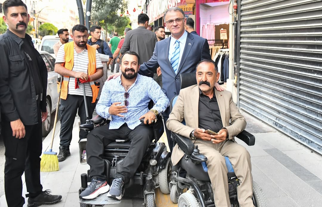 &nbsp; Van Valisi Ozan Balcı,