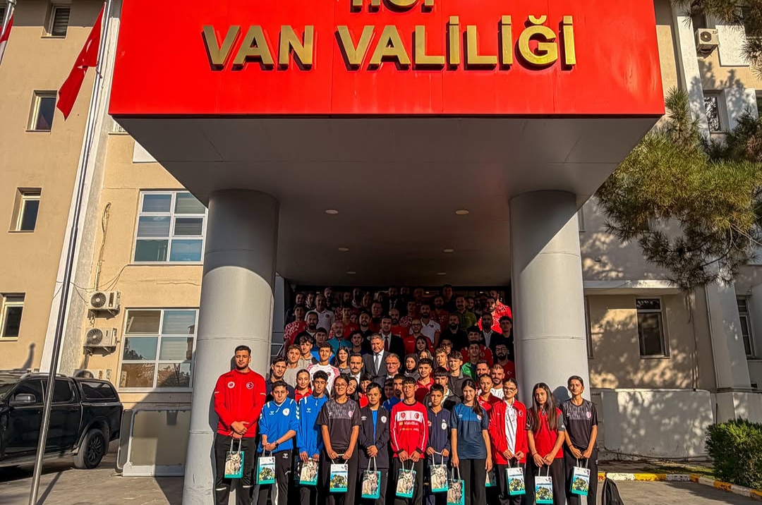 Van’ın Gururu Sporcular Vali Balcı’dan