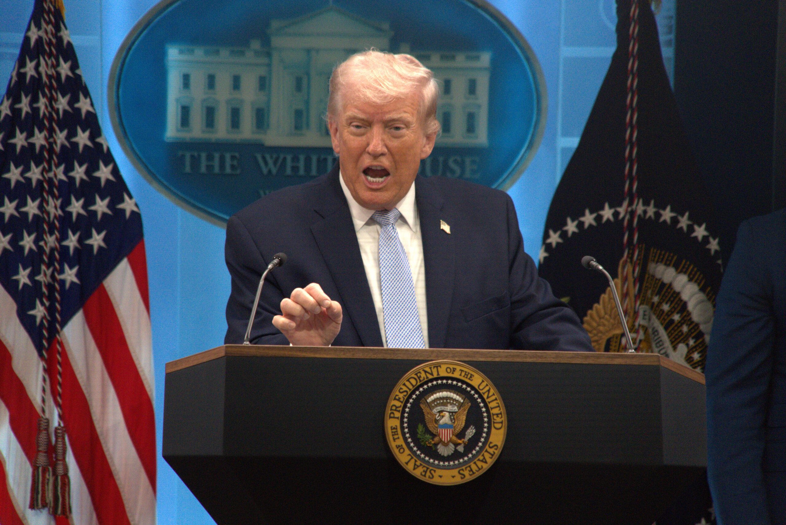 ABD Başkanı Trump: Kanada Kontrolsüz Göç İle Kendi Kendini Yok Ediyor