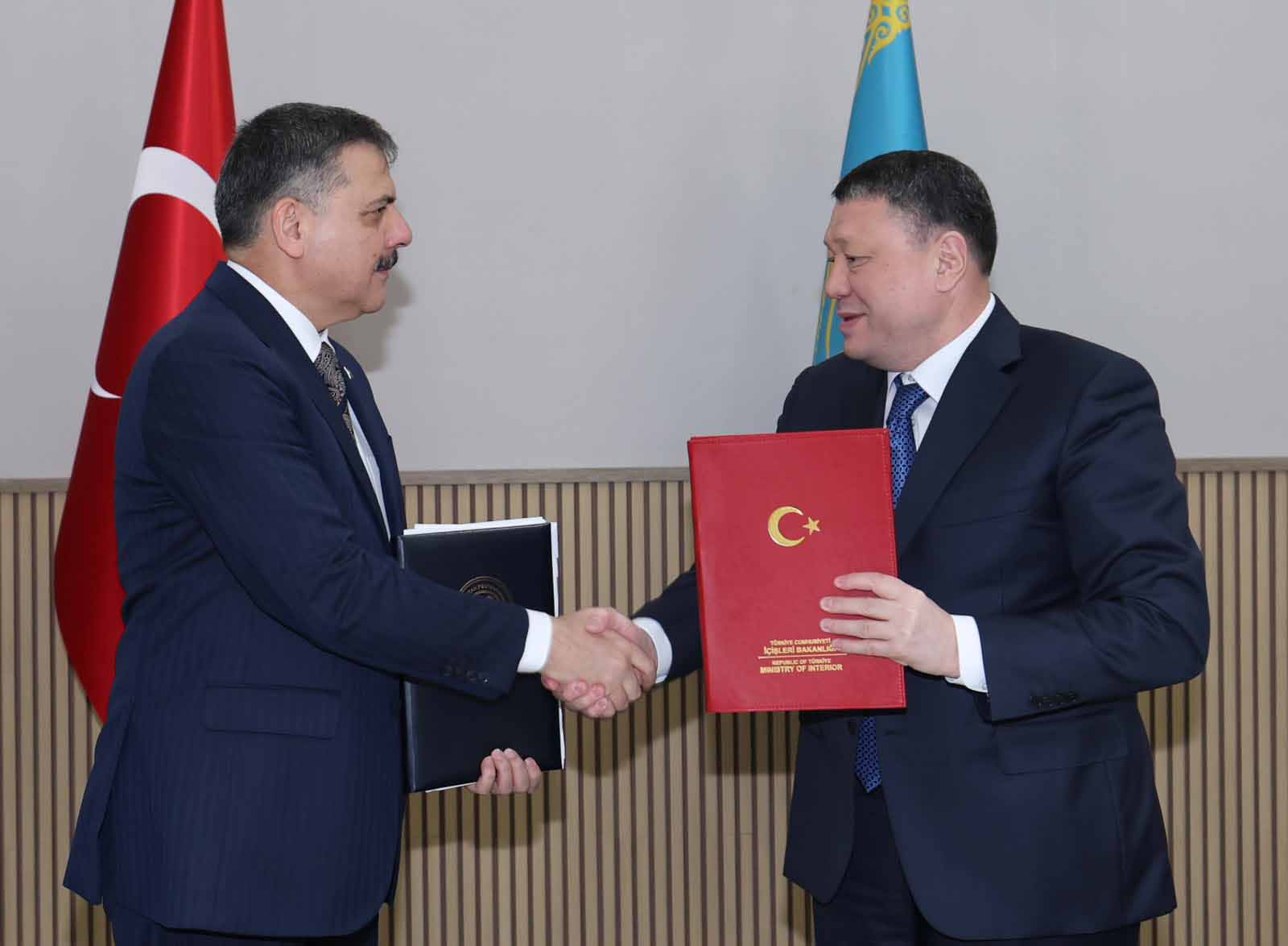 Türkiye İle Kazakistan Arasında Geri Kabul Anlaşması İmzalandı