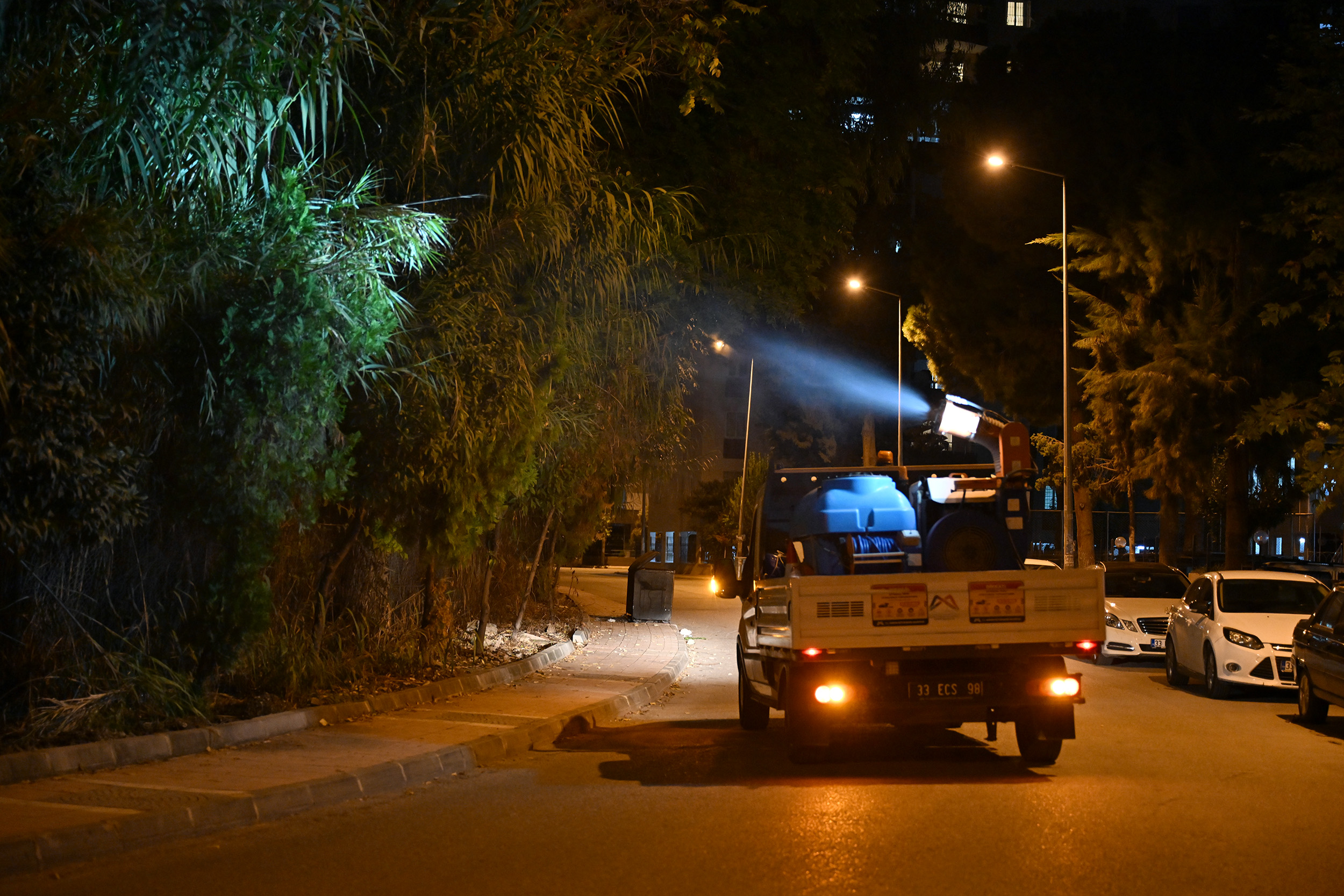 MERSİN / TEKHA Mersin Büyükşehir Belediyesi, 13 ilçede zararlı canlılarla