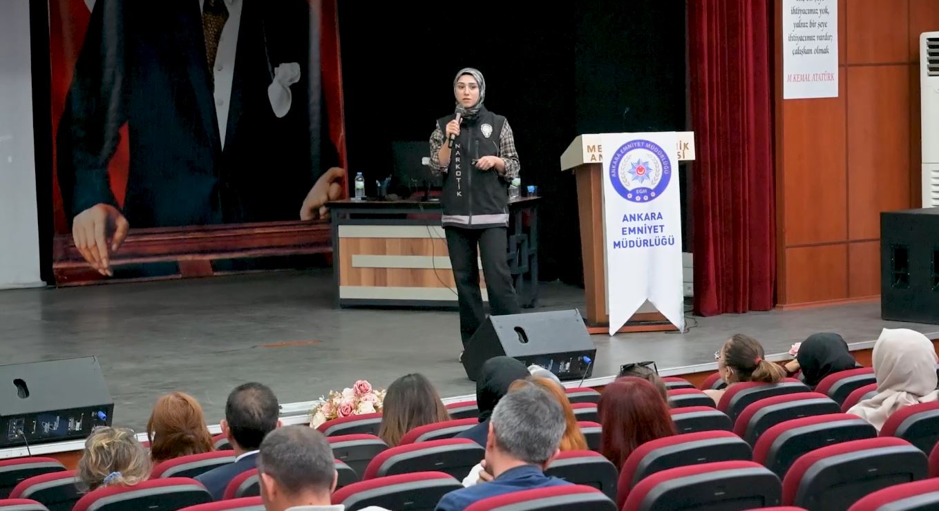 Ankara’da Bir İlk: Binlerce Rehber Öğretmene Şiddetle Aşırıcılığı Önleme Eğitimi