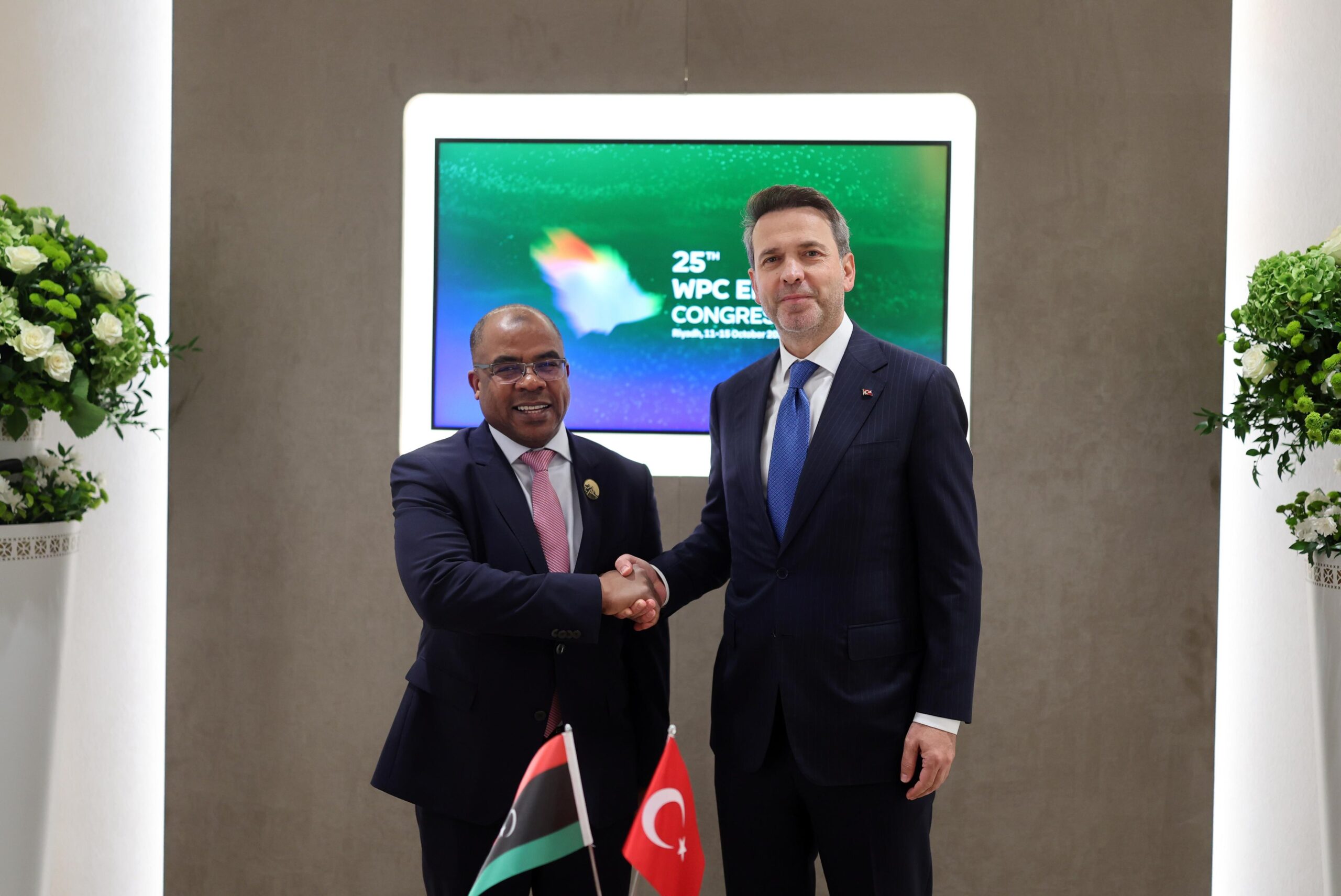 Bakan Bayraktar İle Libyalı Mevkidaşı Arasında Enerji Zirvesi