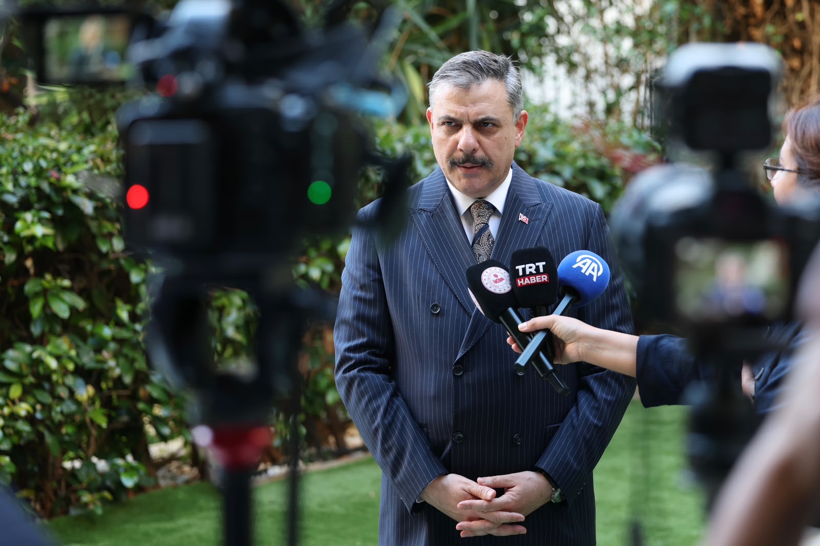 Bakan Çiftçi’den Firari Suçlulara Net Mesaj: Peşinizi Bırakmayacağız