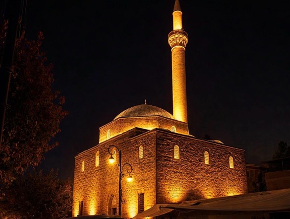 Depremde Hasar Gören Asırlık 6 Cami Cuma Namazıyla İbadete Açılıyor